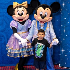 Purple-Day-Expo-2026-Mickey-and-Minnie-12